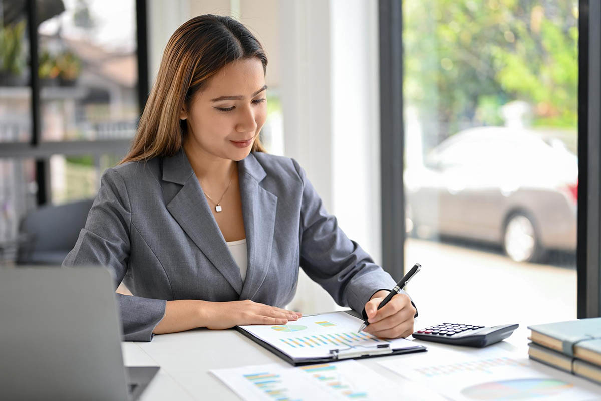 Image of Payroll services